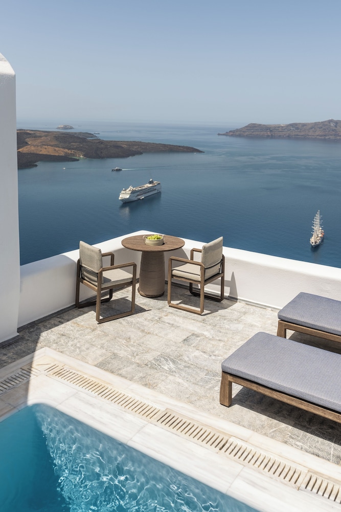 Honeymoon Suite with Outdoor Plunge Pool - Photo 6