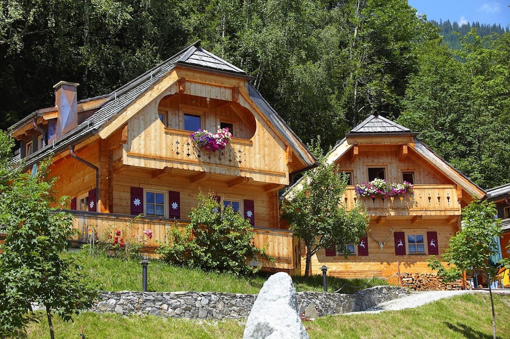 Chalet photo 1