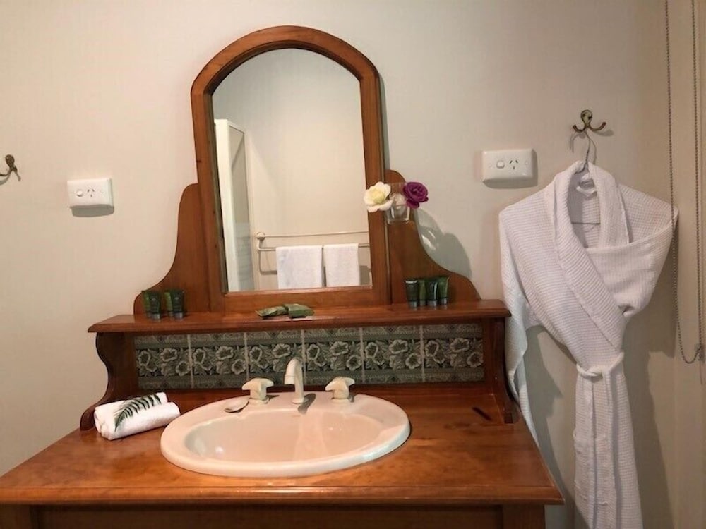Standard Suite, 2 Bedrooms, Non Smoking, Kitchen (1 Night Stay) photo 2