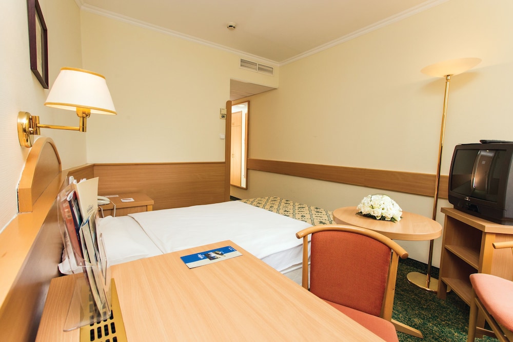 Superior Single Room