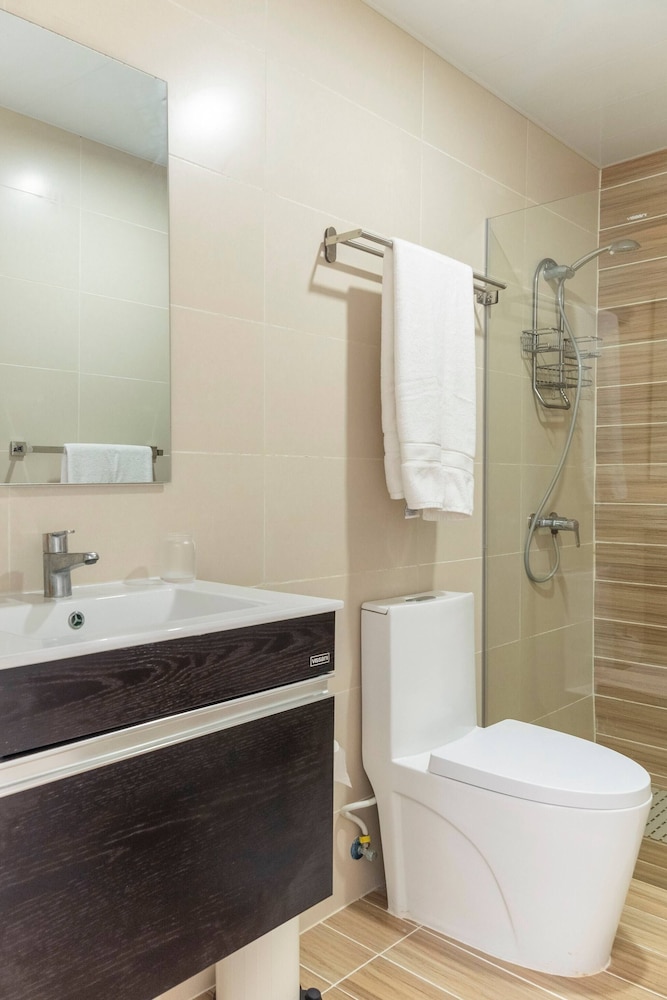 Apartment, 2 Bedrooms, Accessible, Balcony photo 2