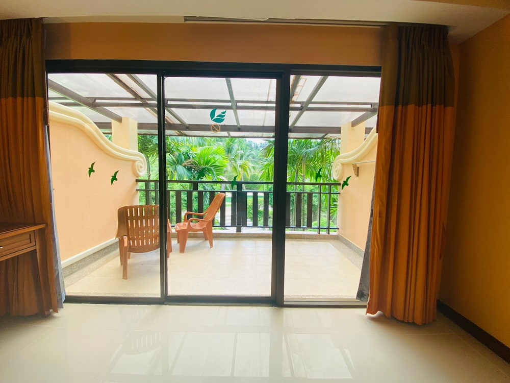 Superior Twin Room - Photo 8