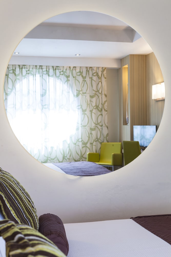 Double Room ( King size, exterior without balcony) - Photo 4