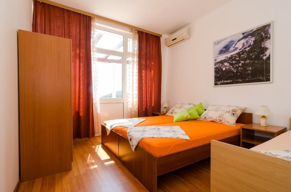 Apartment (Comfort One Bedroom Apartment with Te) photo 2