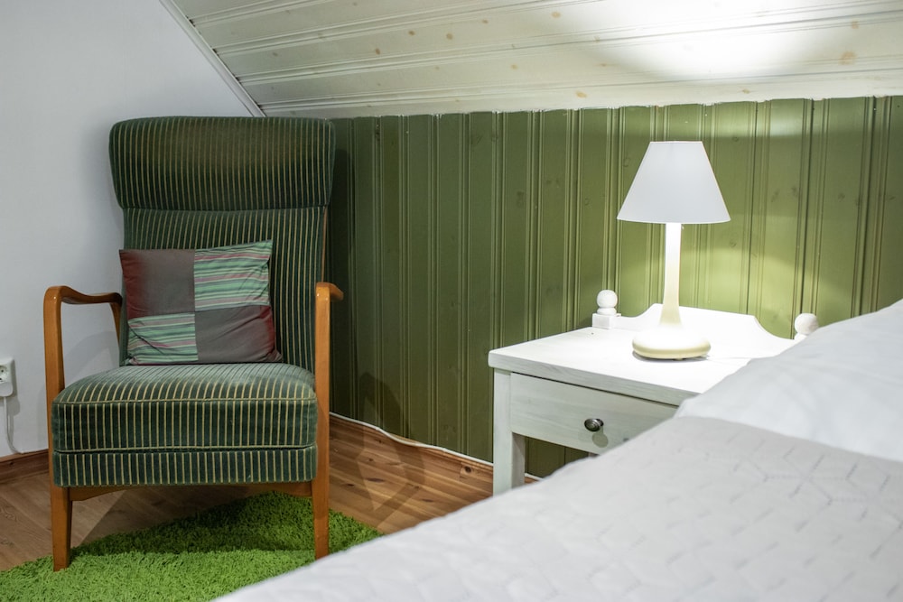 Standard Double or Twin Room, Courtyard View photo 3