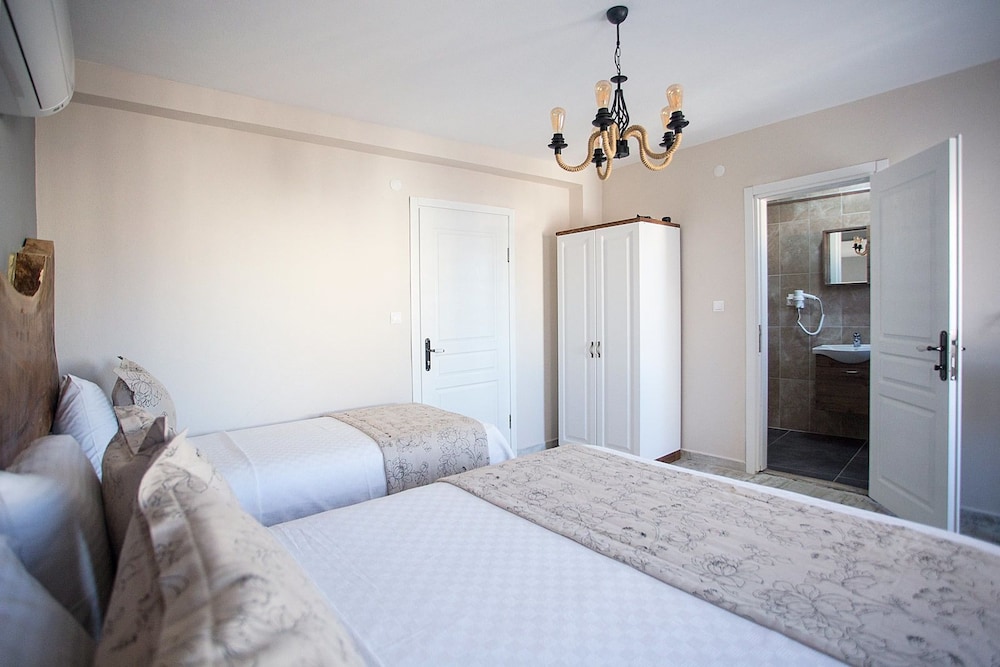 Standard Triple Room photo 1