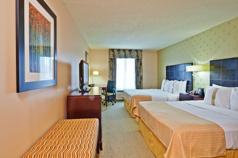 Standard Room, 2 Queen Beds, Accessible - Photo 2
