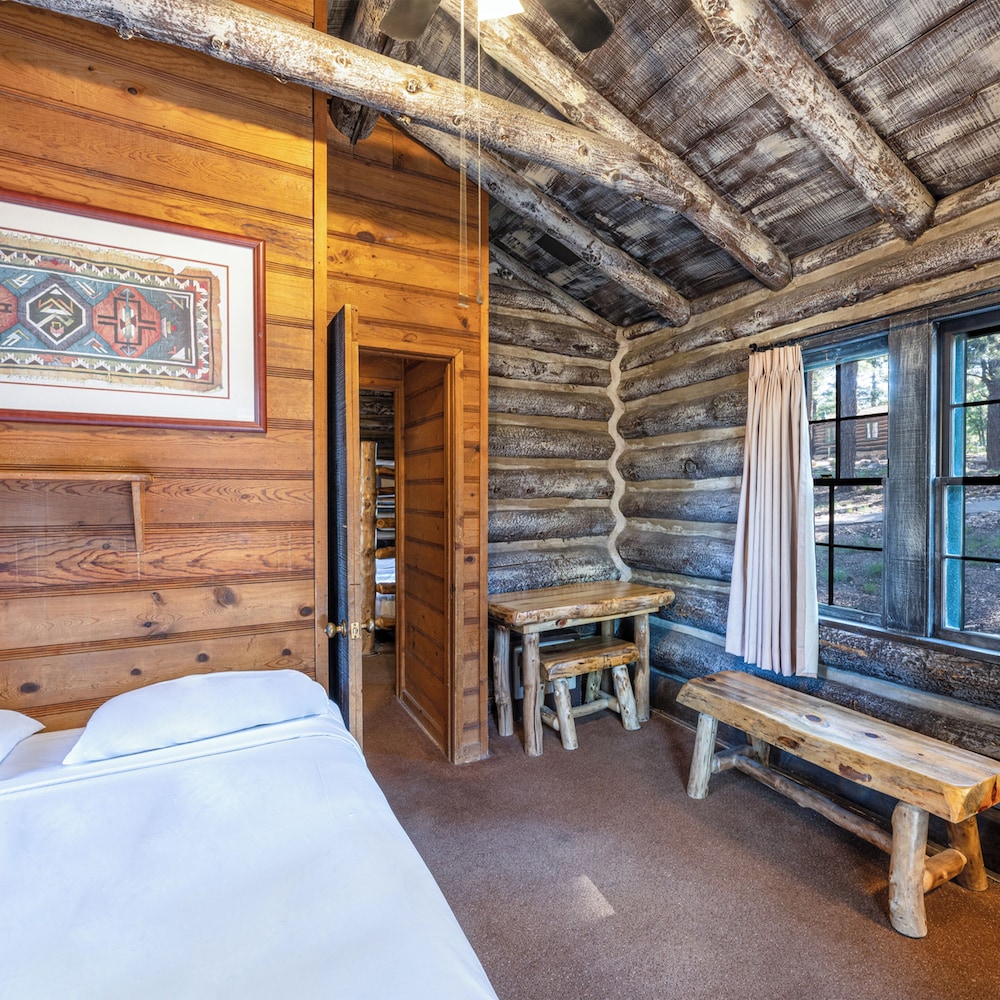 Pioneer Cabin photo 2