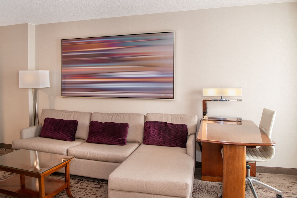 Suite, 1 Bedroom - Photo 5