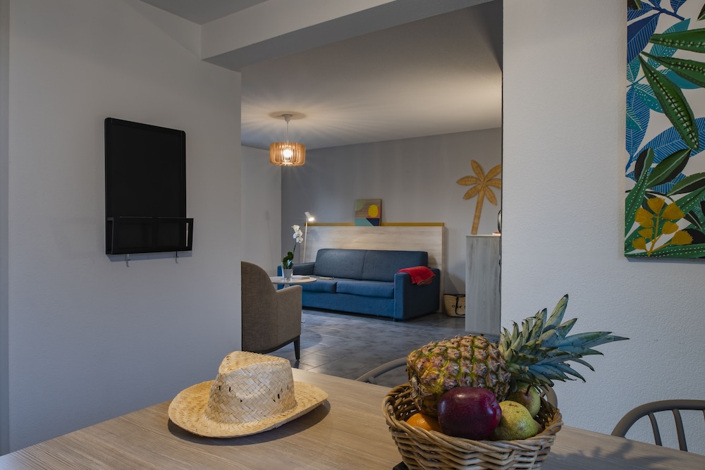Villa, 2 Bedrooms - Photo 7