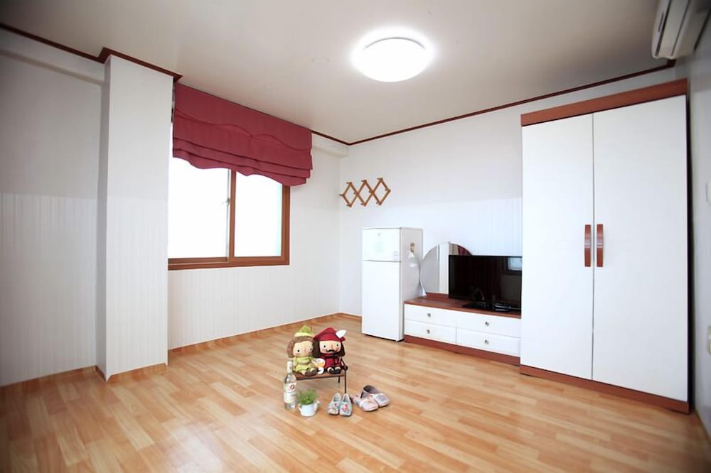 Room (Korean Ondol - 7PY) photo 3