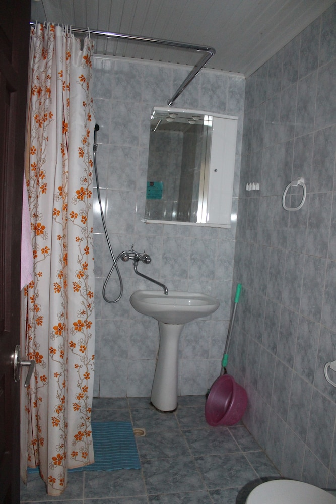 Standard Triple Room photo 2