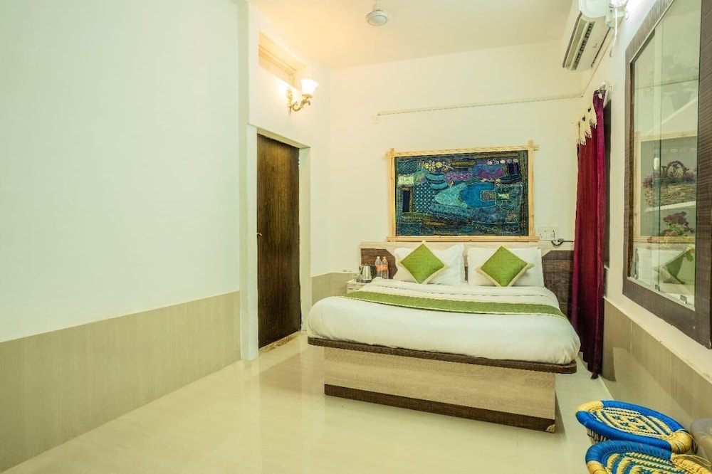 Standard Double Room, Balcony, City View