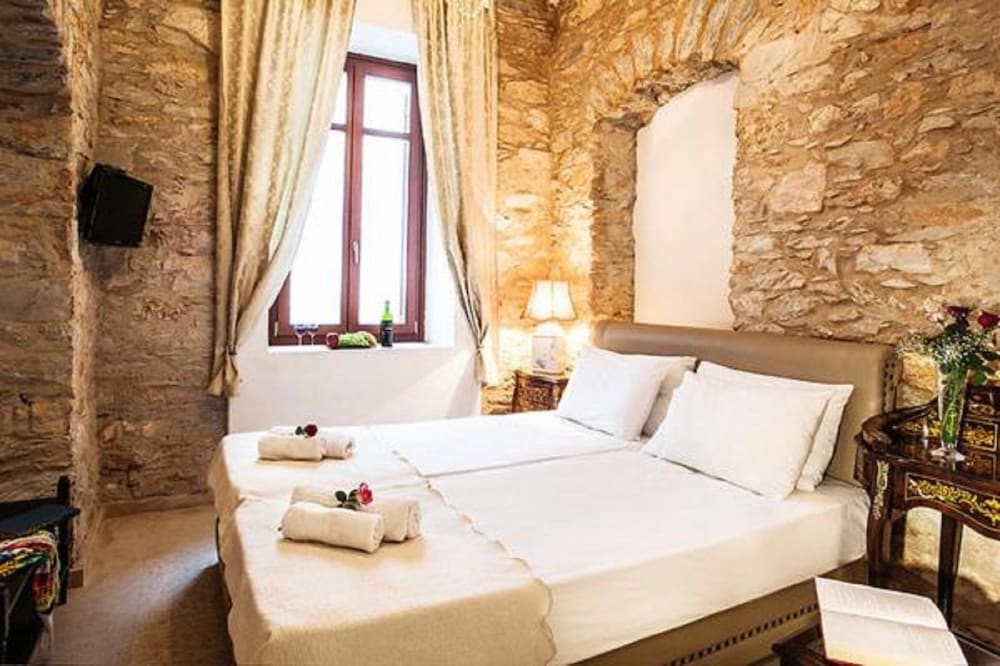 Double or Twin Room, 1 Double Bed, Non Smoking photo 3