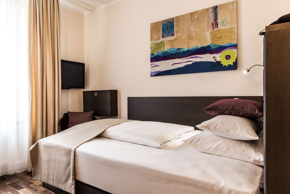 Available room