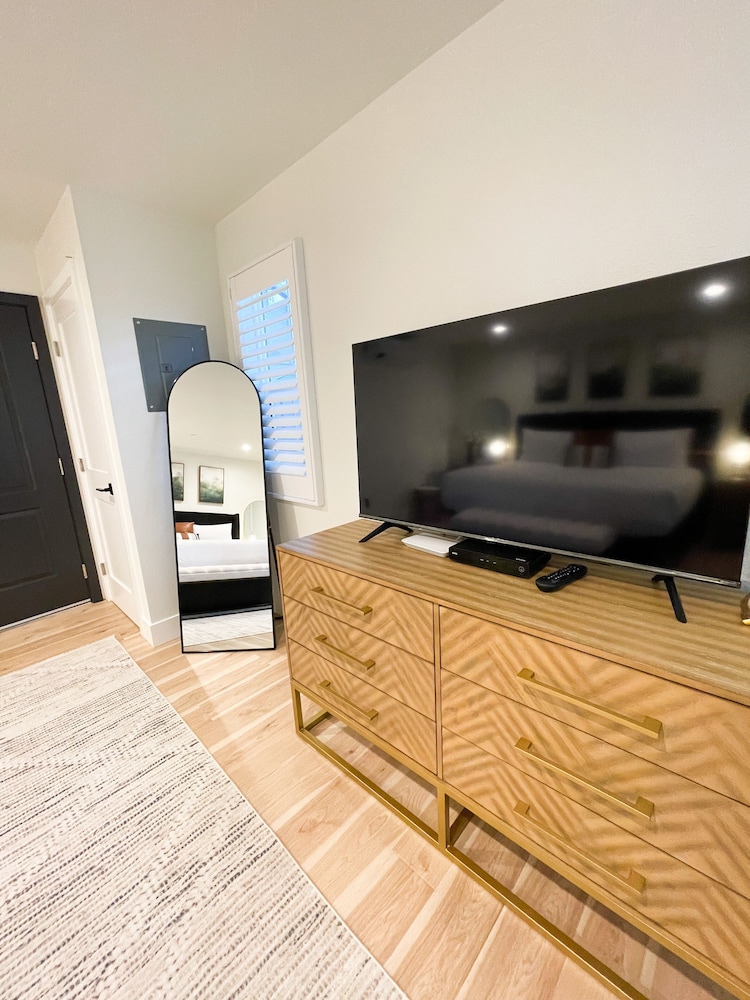 #14 King Room, Ground Floor, No Fire Pit