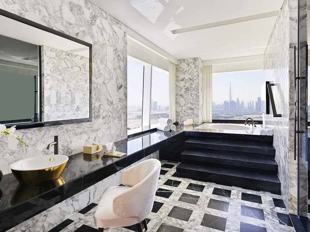 Club Suite, 2 Twin Beds, Club Lounge Access (Imperial)