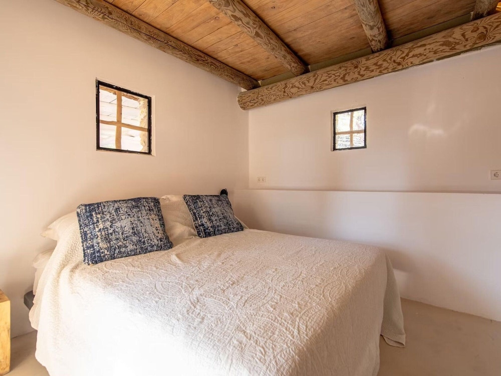 Villa photo 2