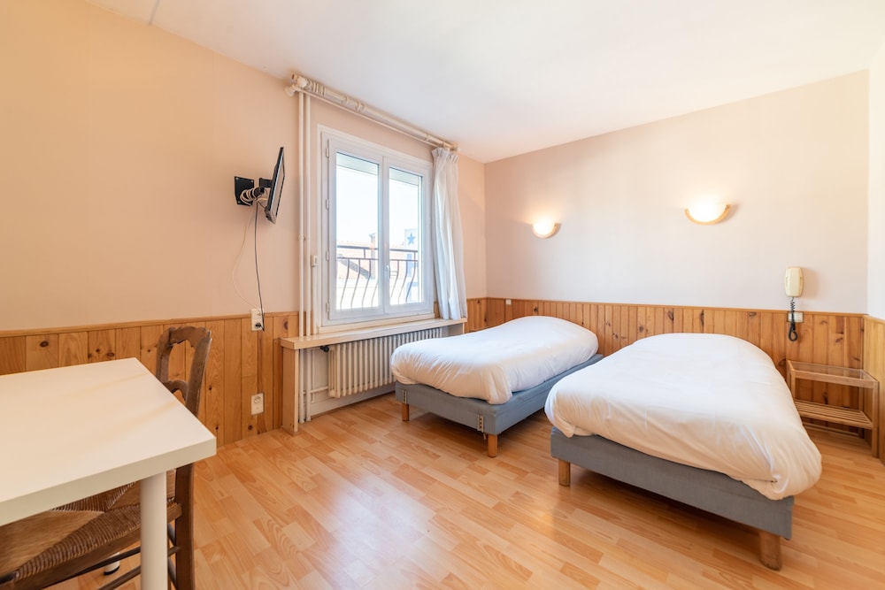 Twin Room, Courtyard Area photo 1