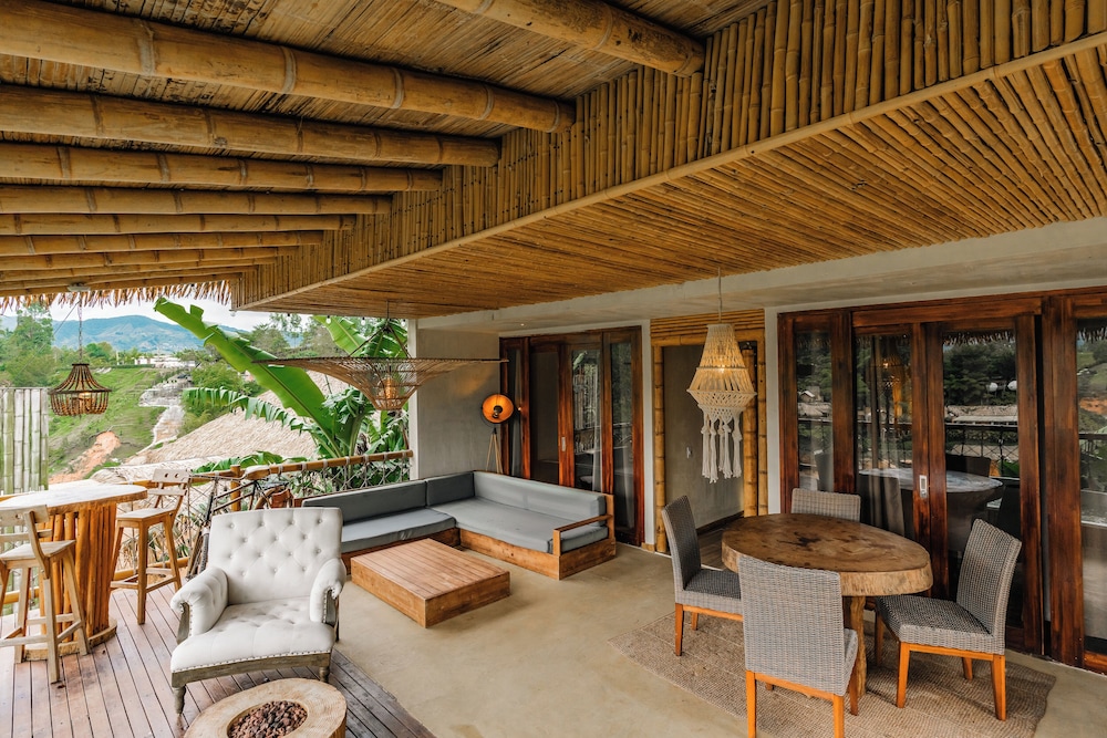 Totem House - Photo 5