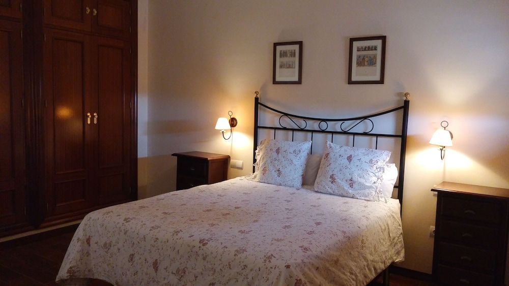 Family House, 2 Bedrooms, Mountain View (6 people) - Photo 3