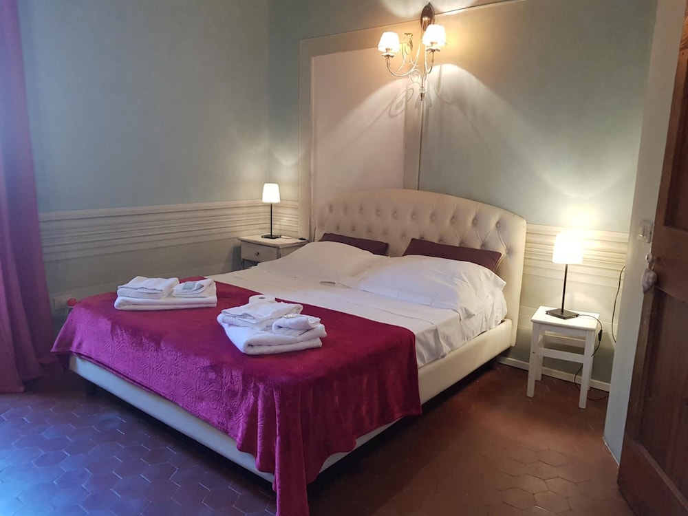 Deluxe Room, Garden View (Queen)