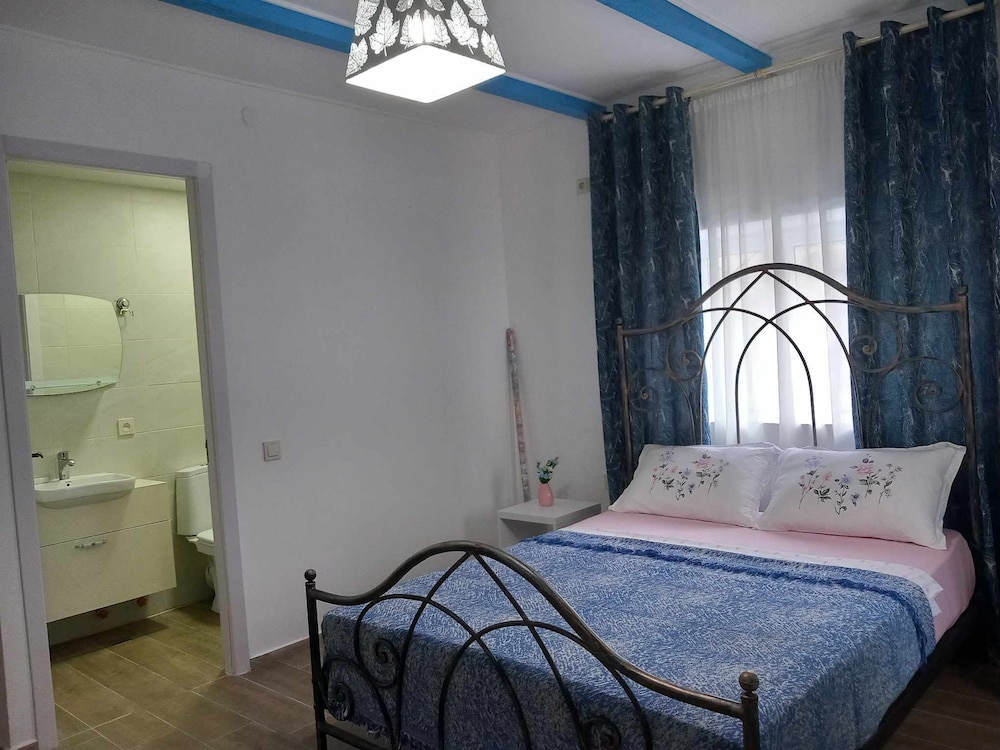 Standard Room photo 1