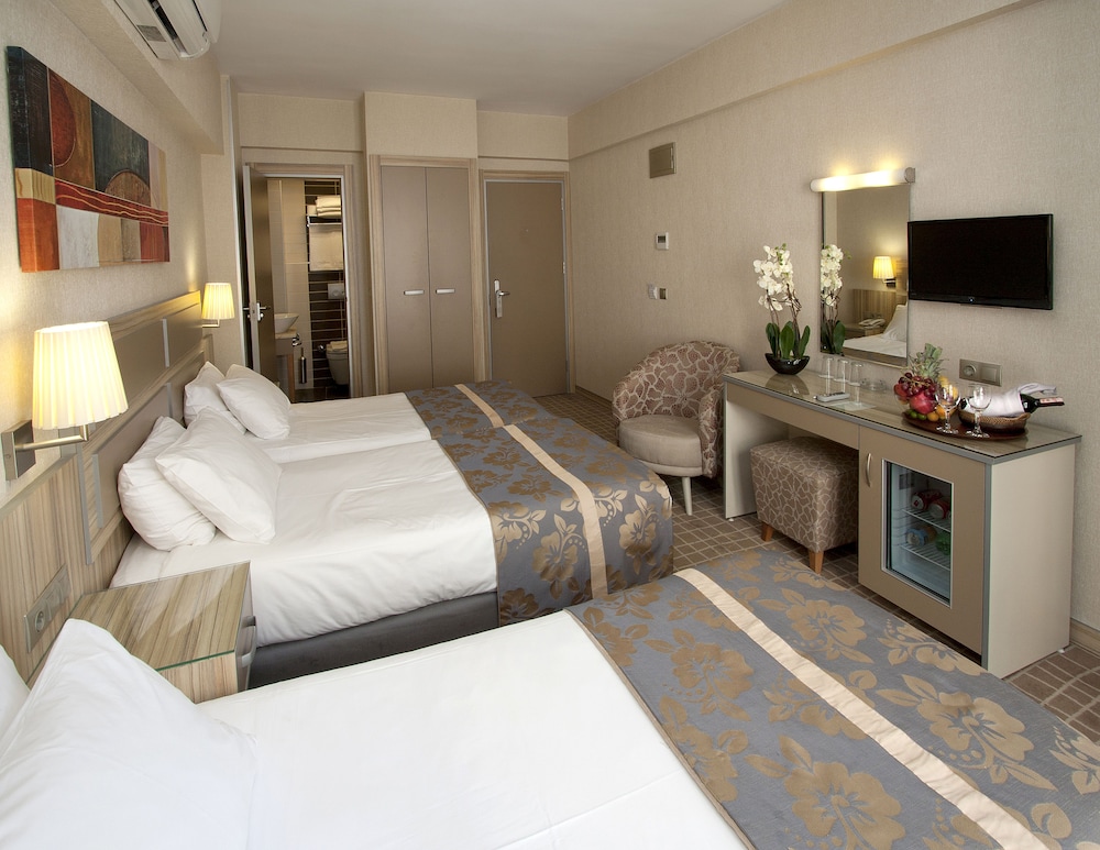 Triple Room photo 2
