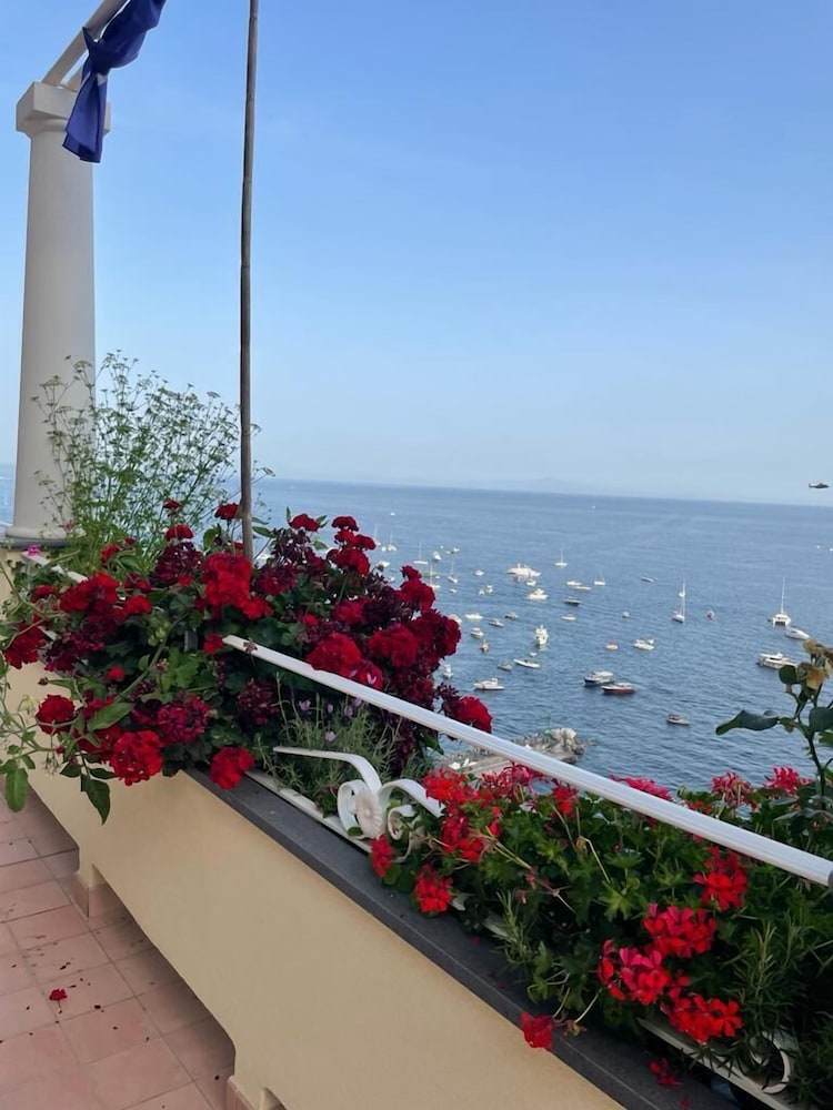 Διαμερίσματα Amalfi Design Sea View προσβάσιμα με 250 σκαλιά, Φωτογραφία 13