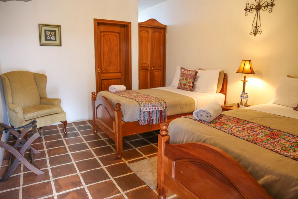 Standard Double Room, 2 Double Beds photo 3