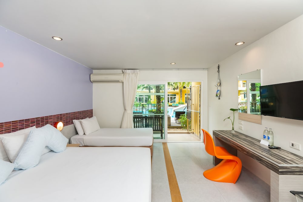 room photo