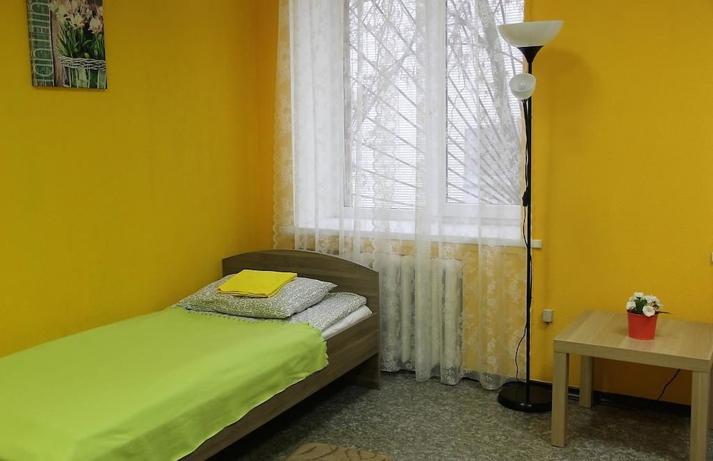 Economy Triple Room, 3 Twin Beds, Non Smoking photo 3