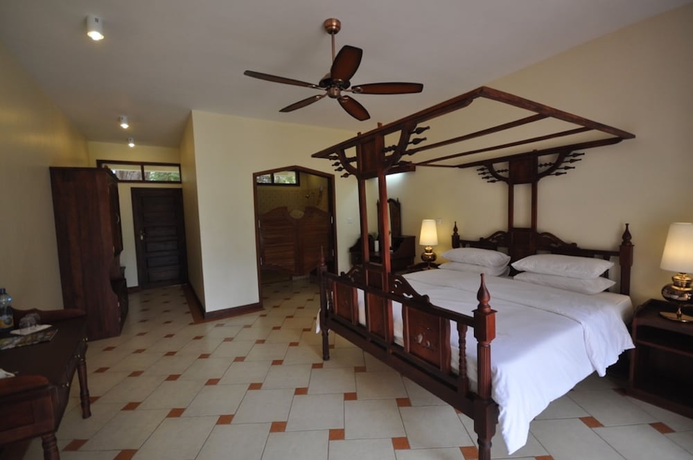 Superior Room, Garden View