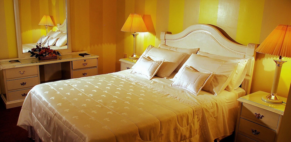Family Room, Multiple Beds, Non Smoking photo 3