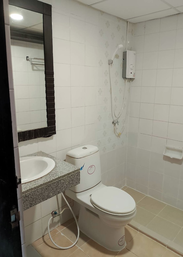 Standard Twin Room photo 2