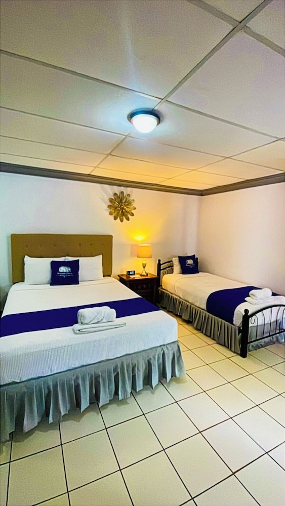 Deluxe Triple Room photo 2