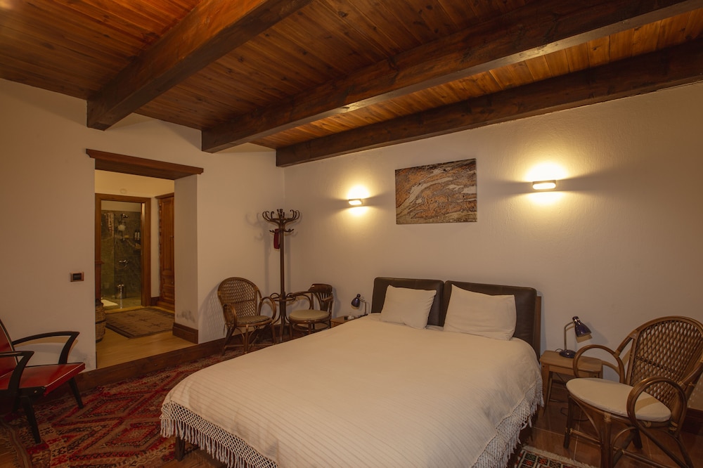 Royal Chalet photo 1