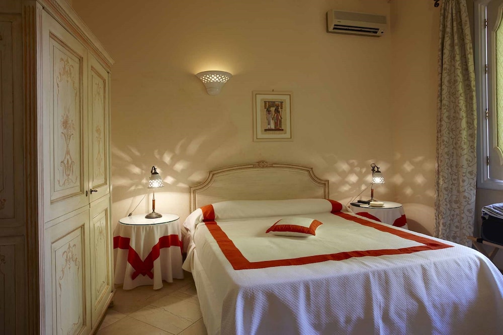 Standard Double Room - Photo 6