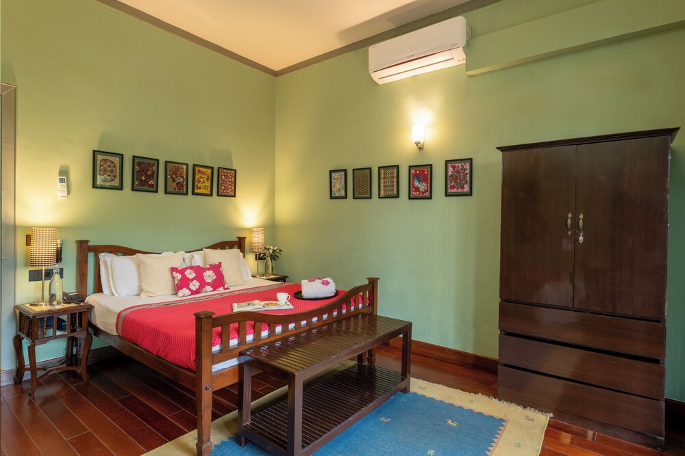 Room, 3 Bedrooms (Daisy)