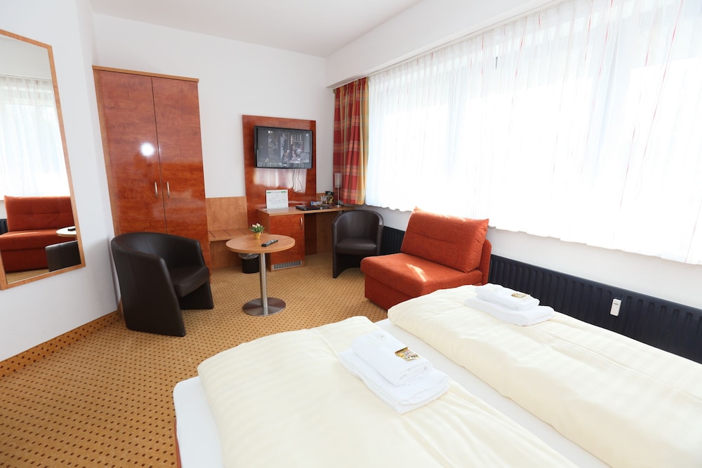 Apartment (6 Adults) - Photo 4