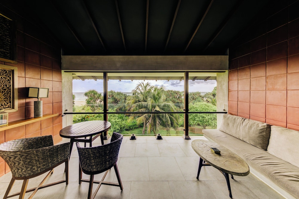 Luxury Seafront King - Photo 6