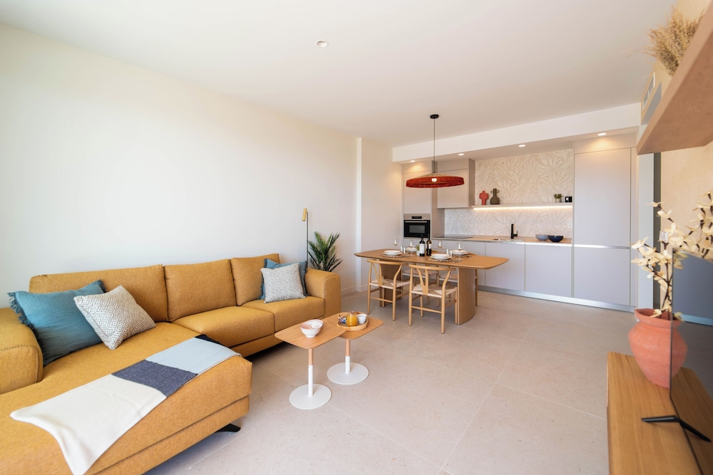 Superior Apartment, 2 Bedrooms, Ocean View photo 3