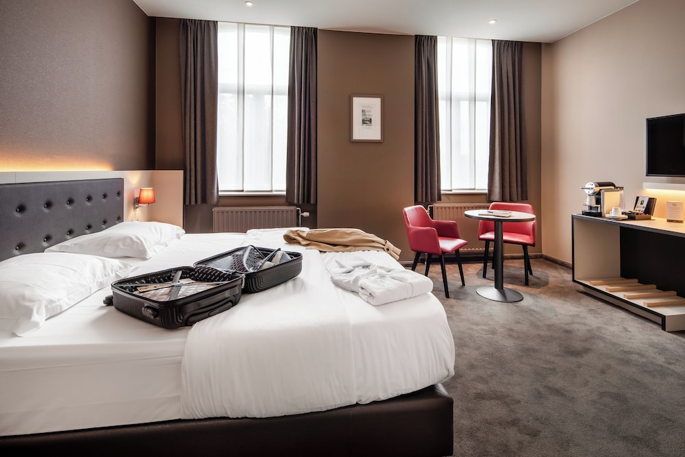 Superior Double or Twin Room, 1 Bedroom, City View - Photo 1