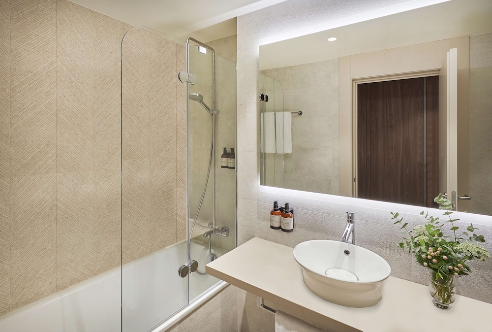 Junior Suite (View, New Style) thumbnail 6