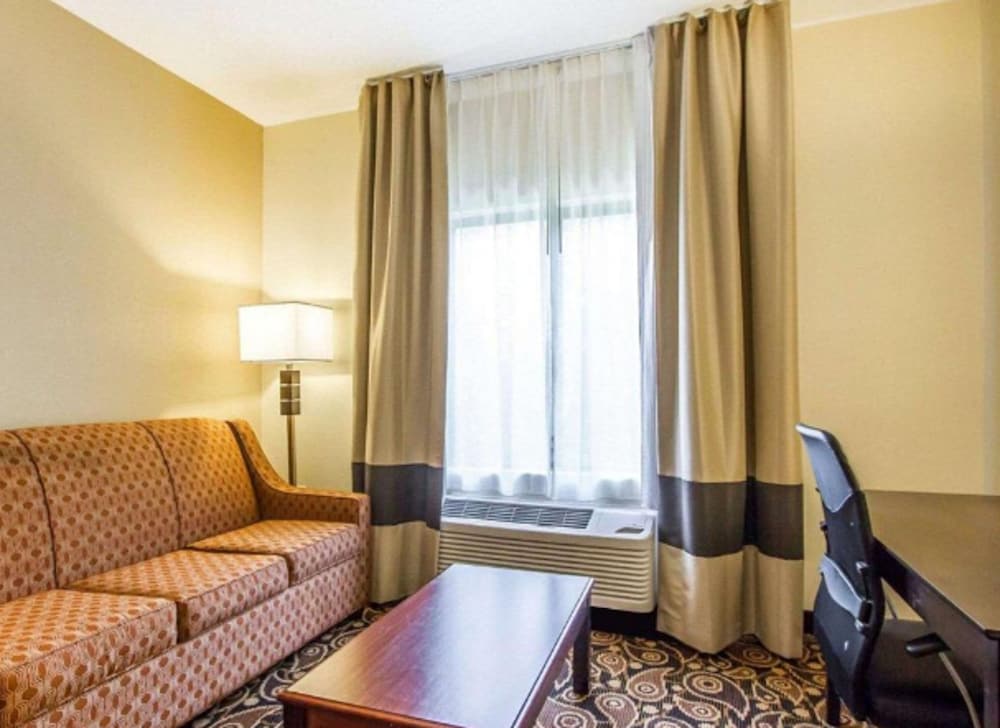 Suite, Non Smoking - Photo 6