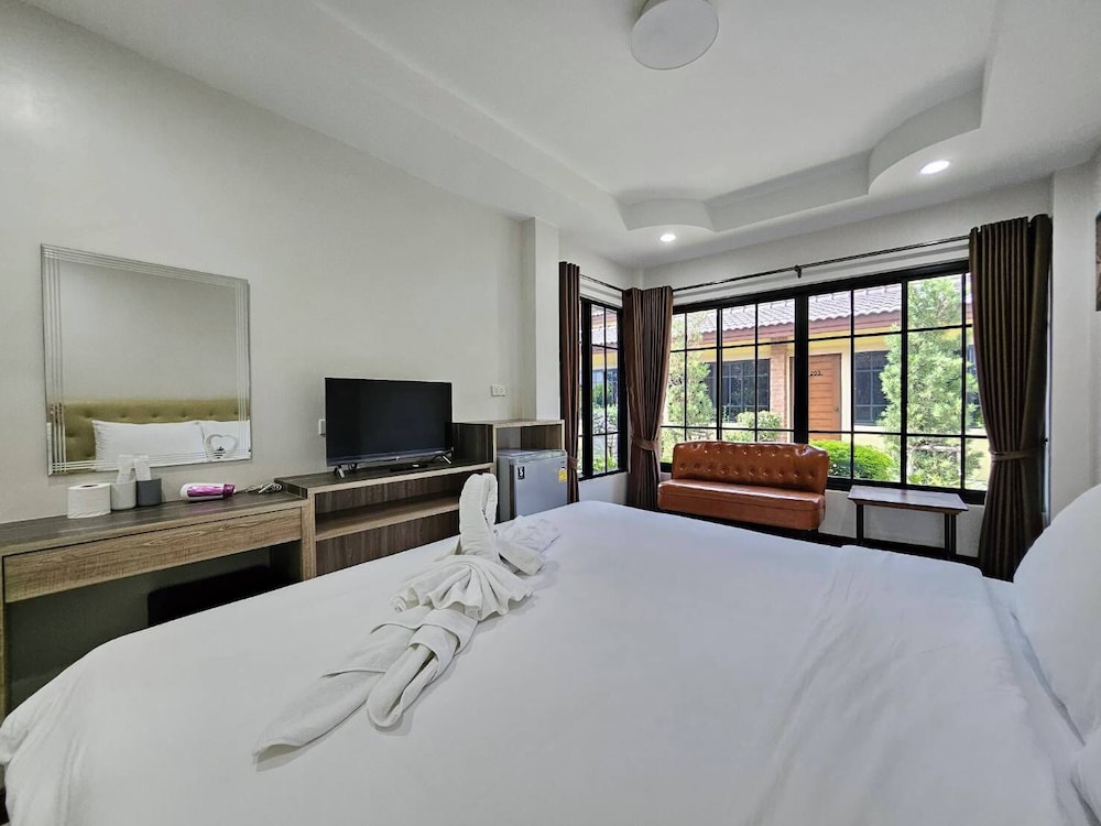 Suite, Garden View - Photo 4