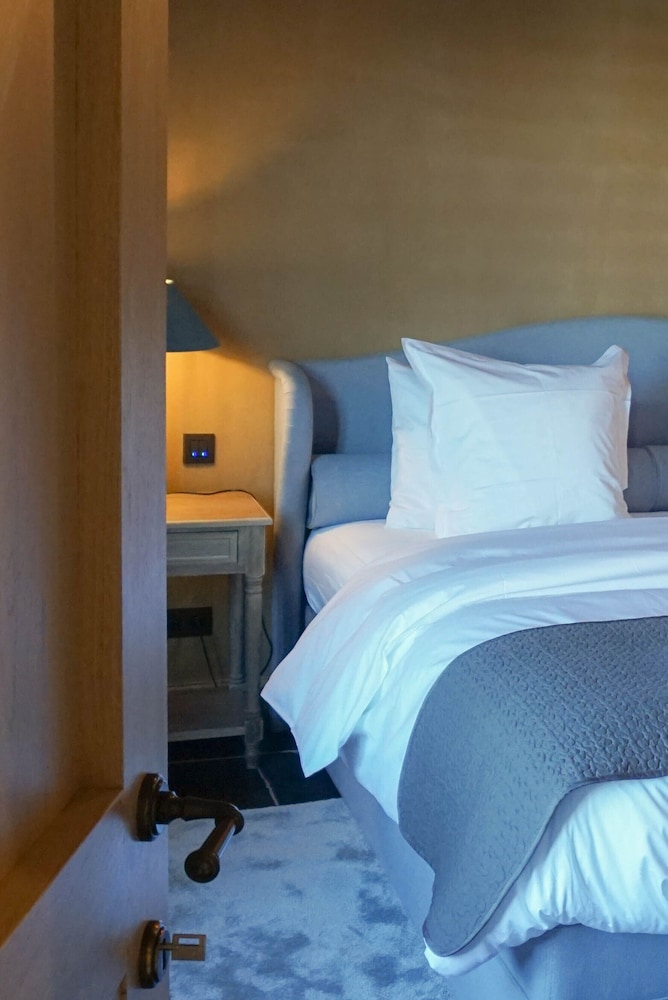 Luxury Double Room, 1 King Bed photo 3