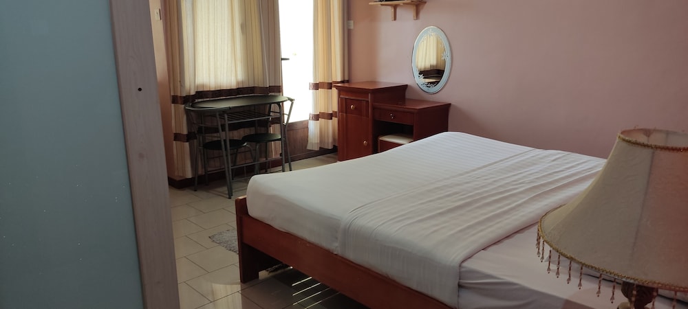 Standard Room - Photo 2
