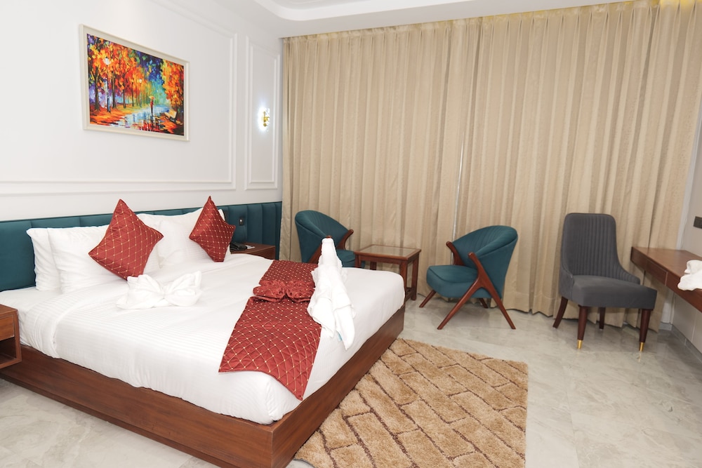 Deluxe Double or Twin Room photo 3