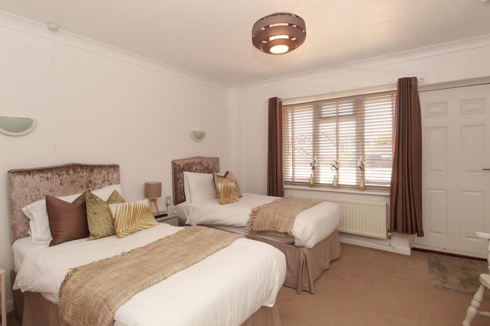 Twin Room, Ensuite - Photo 1